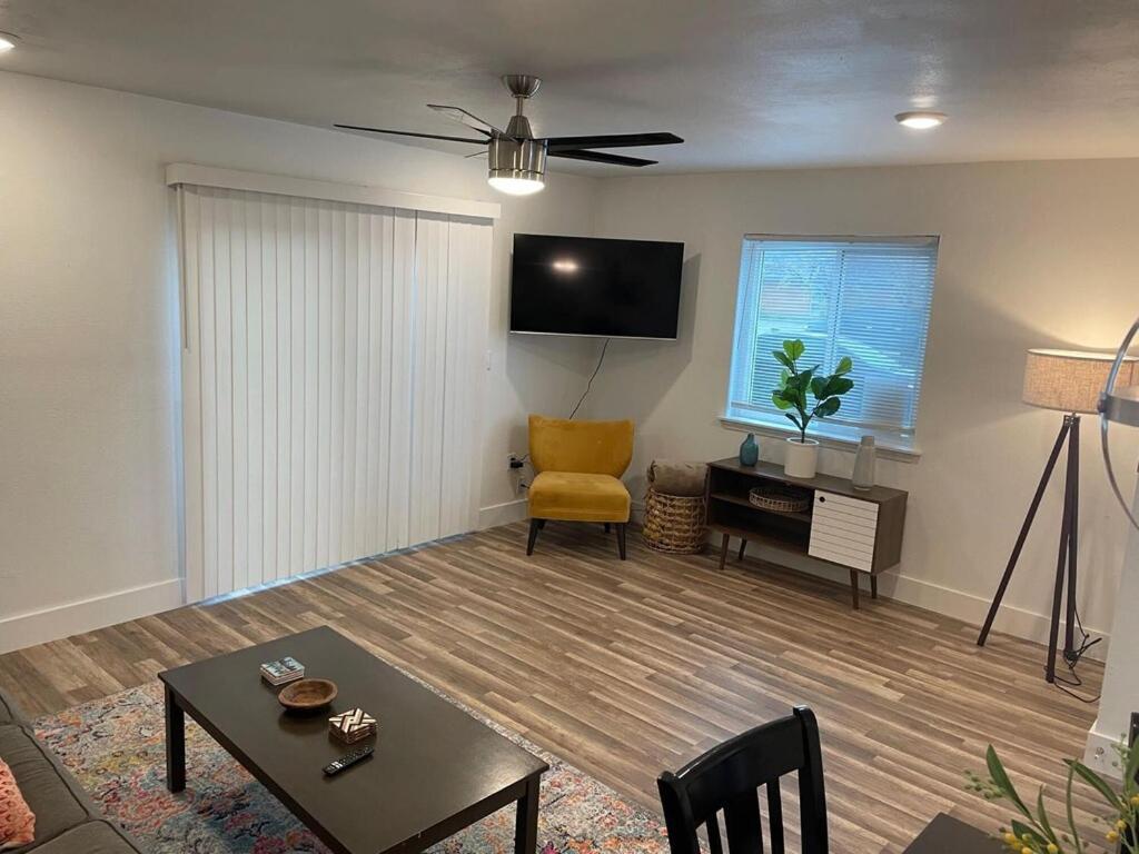 Casa Wooten - Pet Friendly Austin Exterior photo